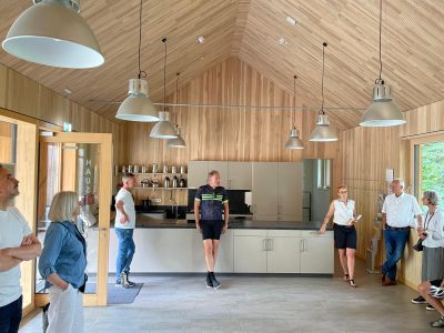 WhatsApp Image 2025-10-06 at 00.00.53